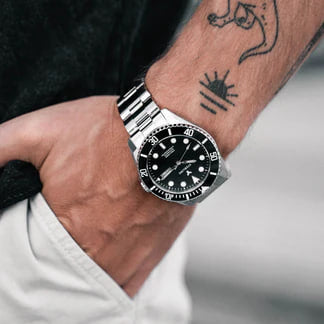 Reloj Suizo Oruss Sterling Ascend Submarine – Negro Metálico